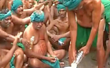 Protesting TN farmers drink urine